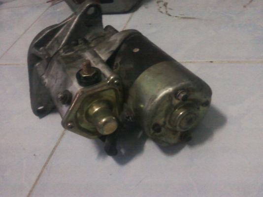 ขายไดสตาร์ท 24 v สำหรับเครื่องดีเซล 6สูป  ขายเหมา 3 ตัว  5000 บาท  ใช้งานได้ปกติ