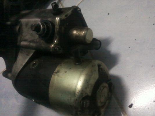 ขายไดสตาร์ท 24 v สำหรับเครื่องดีเซล 6สูป  ขายเหมา 3 ตัว  5000 บาท  ใช้งานได้ปกติ