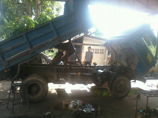 ขายรถดั้มพ์ NPR 115 ปี 37