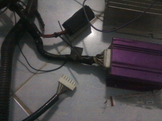 ขายชุดคิดดีเซลแปลงเป็น NGV สายไฟพร้อมกล้องควบคุมแก๊ส NGV และวัดแก๊ส สำหรับเครื่อง 6 สูป ขาย 6000 บาท ขายชุดคิดดีเซลแปลงเป็น NGV สายไฟพร้อมกล้องควบคุมแก๊ส NGV และวัดแก๊ส สำหรับเครื่อง 6 สูป ขาย 6000 บาท