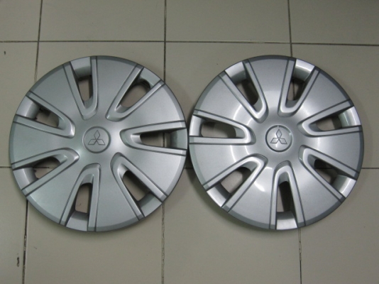 ขายฝาครอบล้อ Mirage ขอบ 14 ทั้งชุด 4 ฝา