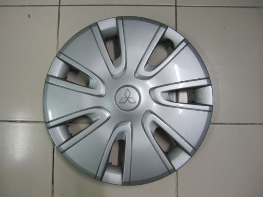 ขายฝาครอบล้อ Mirage ขอบ 14 ทั้งชุด 4 ฝา