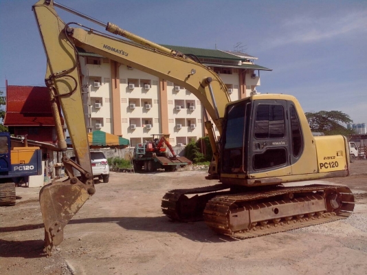 ขายด่วนแม็กโครKOMATSU   PC-120-6รถสวยเต็มพร้อมใช้เอกสารเล่มทะเบียน