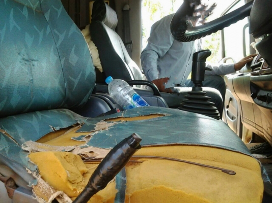 HINO MEGA 260 ดั้มสามมิตร 2เพลาห้างแท้ปี49 รถใช้งานรักษามาก ชุดโอนได้แล้วครับ สนใจมาเลย HINO MEGA 260 ดั้มสามมิตร 2เพลาห้างแท้ปี49 รถใช้งานรักษามาก ชุดโอนได้แล้วครับ สนใจมาเลย