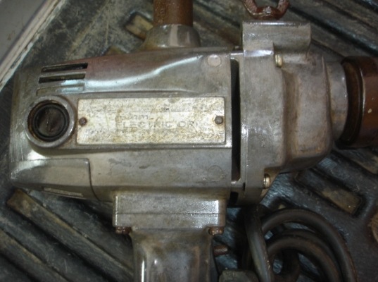 ขายสว่านไฟฟ้ารอบช้า HITACHI 16mm.  รุ่น PU-PM3