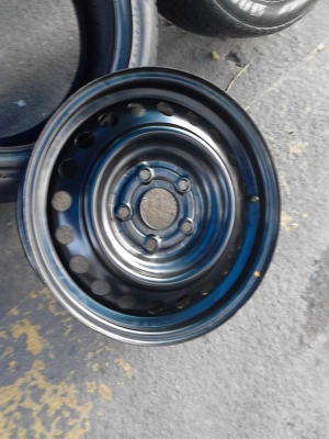 กะทะล้อ 5 รู ของ TOYOTA รถกระบะ มี 1 วง สถาพสวย TEL.081-427-3941 กะทะล้อ 5 รู ของ TOYOTA รถกระบะ มี 1 วง สถาพสวย TEL.081-427-3941