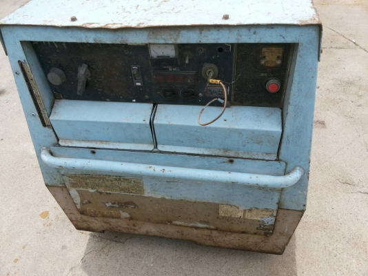 ขายเครื่องเชื่อมสนาม300AMP DENYO สภาพดี พร้อมใช้งาน