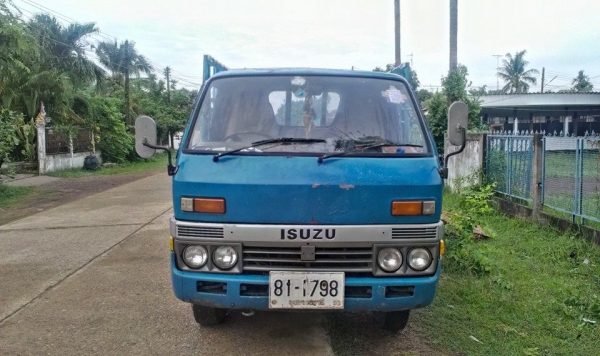 ขายสี่ล้อกลางTL85แรงใช้งานได้ปกติ พร้อมใช้รีบใช้เงิน ขายสี่ล้อกลางTL85แรงใช้งานได้ปกติ พร้อมใช้รีบใช้เงิน