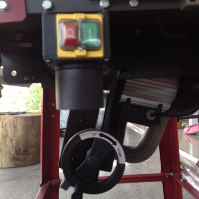 โต๊ะเลื่อยวงเดือนไฟฟ้าปรับองศาเลื่อยได้ ฟรี !!! ค่าจัดส่ง