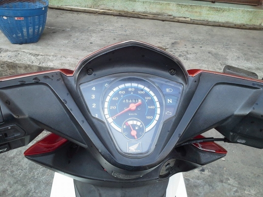 Honda Czi ปี 53 หัวฉีด สี แดง เครื่องเดิม แน่นๆ ซื้อแล้วคุ้มแน่นอน มีเล่ม เอกสารครบ