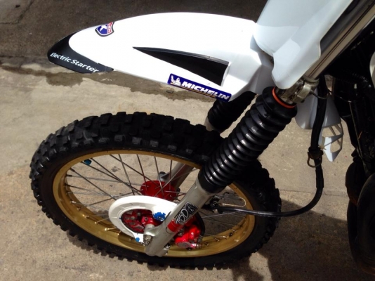 ต้ำพระราม2 ขายYAMAHA DT 200CC ปี1995ทะเบียนแท้ๆโอนขนส่ง2จังหวะ1สูบแต่งแนวมอเตอร์ครอส