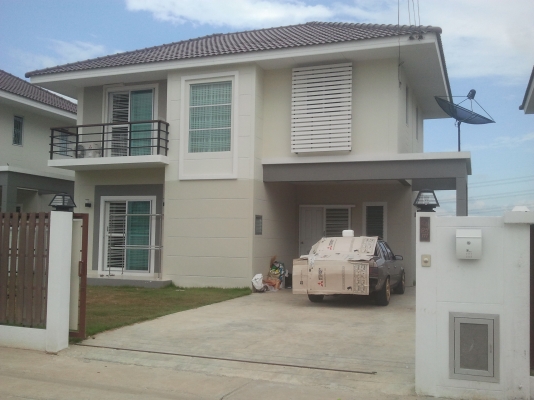 ขอนอกเรื่องนิดนึงครับ..ขายบ้านครับ..สองชั้นสามนอนสามห้องน้ำ..แหล็กดัดมุ้งลวด..ม่านทั้งหลังปั๊มน้ำ..55.ตรม..๚..2.65..ลบ.คับสนใจติดต่อ.089~8125767kik..0849445652..บ้านอยู่ไทรน้อยครับ