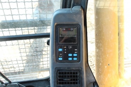 รถแบคโฮมือสอง KOMATSU PC200-7 สภาพรถเยี่ยม 090-268-2646 พร้อมจัด ไฟแนนซ์