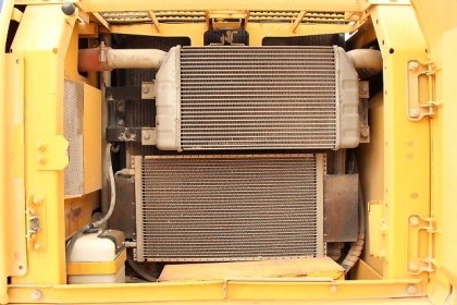 รถแบคโฮมือสอง KOMATSU PC200-7 สภาพรถเยี่ยม 090-268-2646 พร้อมจัด ไฟแนนซ์