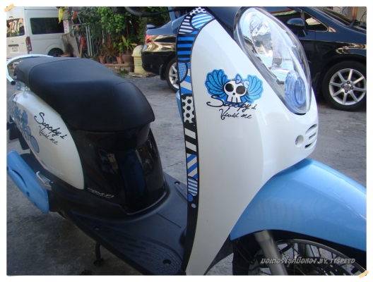 ขาย Scoopy-i ลาย Vivid Me รถบ้านวิ่งน้อยจดปี 54