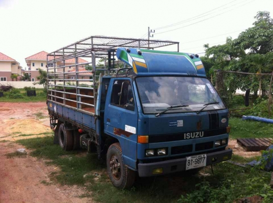 อิซูซุรถห้าง 110 แรงม้า