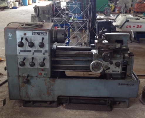 เครื่องกลึง TUDA  เก่าญี่ปุ่น  สถาพดีพร้อมใช้งาน ไม่เคยใช้งานในไทย