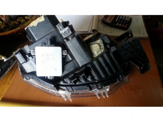 ไฟหน้าปาเจโร่ แท้ ซีนอนพร้อมบัลลาส ไฟหน้าปาเจโร่ แท้ ซีนอนพร้อมบัลลาส