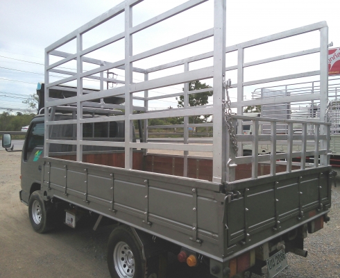 4 ล้อบรรทุก * ไม่ติดเวลา * ISUZU  NKR 100 แรงม้า  *ยาว 3.20 ม.*  รถสวยเดิม+สวยจริง * สภาพรถพร้อมใช้งานครับ * มีเล่มพร้อมโอน