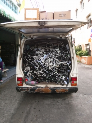 ขาย ไม้แขวน ขาย ไม้แขวน