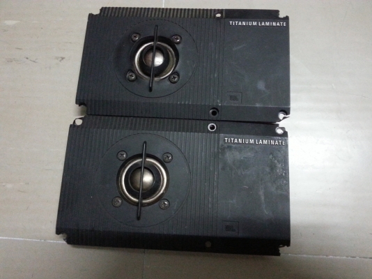 jbl titanium ทวิตเตอร์