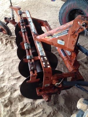 ขายผานพรวน6/22 ตราช้าง   สภาพเกือบใหม่พร้อมใช้รรคา 27000.-