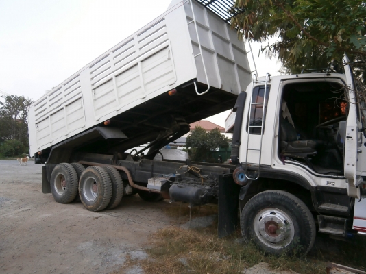 รถสิบล้อ