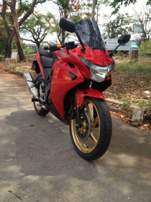 ขาย Honda CBR150I ปี2012 สีแดงแต่งสวยๆขอเปิดที่ 55000 บาทราคานี้ต่อได้ครับ ขาย Honda CBR150I ปี2012 สีแดงแต่งสวยๆขอเปิดที่ 55000 บาทราคานี้ต่อได้ครับ