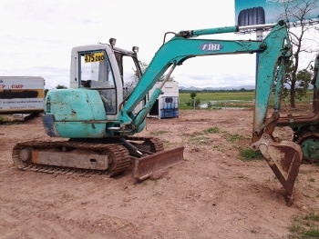 รถขุดนายแบบมาแล้วครับ - แนะนำ รถขุด PC 40 : IHI: 40JX (4LC1-104201) พร้อมตู้เก๋ง เครื่อง 4 สูบ