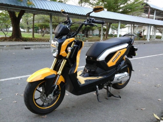 ขาย Honda Zoomer-x สีเหลือง ปี 2012 (ปลายปี) ราคา 37,000 บาทครับ