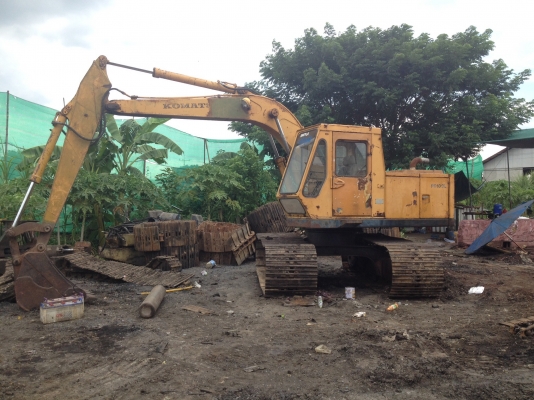 ขาย KOMATSU PC100L-1 พร้อมใช้รถสวยครับ