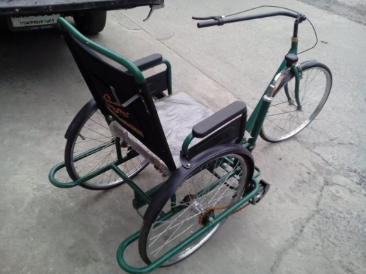 ขายจักรยาน สามล้อ ใช้มือหมุนครับเหมาะสำหรับ ผู้สูงอายุ ผู้พิการ ผู้ป่วย