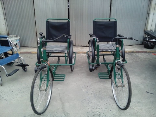 ขายจักรยาน สามล้อ ใช้มือหมุนครับเหมาะสำหรับ ผู้สูงอายุ ผู้พิการ ผู้ป่วย