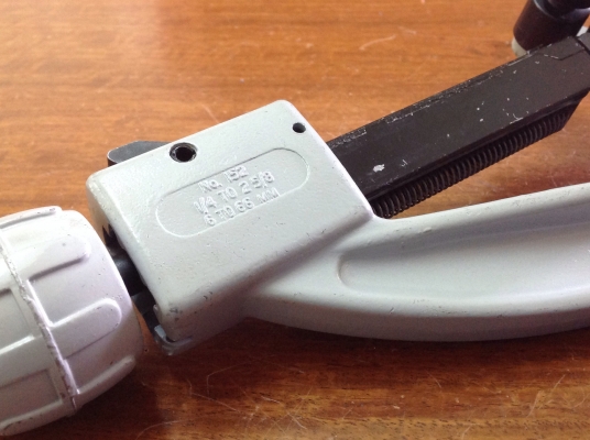 ขายคัตเตอร์ตัดท่อ RIDGID NO.152 1/4 - 2 5/8 แบบสปิง ขายคัตเตอร์ตัดท่อ RIDGID NO.152 1/4 - 2 5/8 แบบสปิง