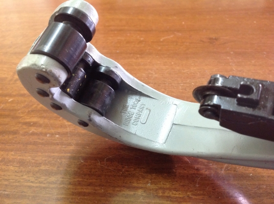 ขายคัตเตอร์ตัดท่อ RIDGID NO.152 1/4 - 2 5/8 แบบสปิง ขายคัตเตอร์ตัดท่อ RIDGID NO.152 1/4 - 2 5/8 แบบสปิง