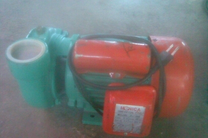 ปั้มน้ำอิตารี 2 นิ้วสภาพพร้อมใช้งานครับสวยๆครับเป็นของอิตาลี  ขนาด  2  แรง  2  นิ้วครับราคานี้คุ้มมากครับ