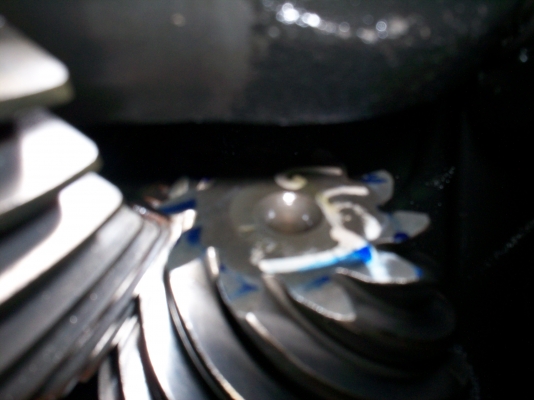 ขายเฟืองท้ายโตโยต้าไมตี้ ไทเกอร์ วีโก้ รถตู้หัวจรวด คอมมูเตอร์ เบอร์10*41อัตราทด4.1 อยู่ดอนเมืองครับ  โทร.0890671028 รับประกัน ไม่หอนไม่ดัง เฟืองโคตรสวย วางเครื่อง เลยต้องเปลี่ยนอัตราทดครับ