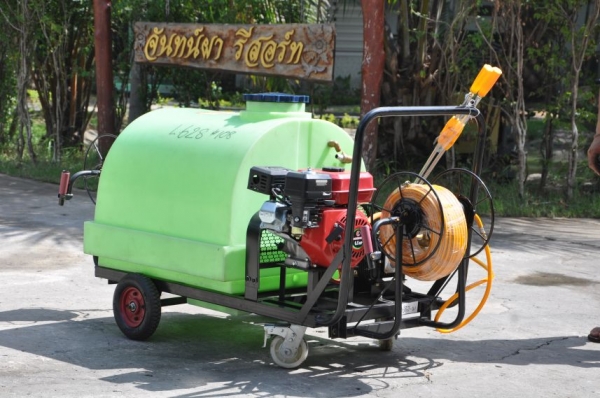 ขายเครื่องฉีดน้ำแรงดัดสูง3สูบ อุปกรณ์ครบ สวยเดิม(เปิดตู้ติดมา1ตัว) ยังไม่เคยใช้ในไทย 19,000เท่านั้น