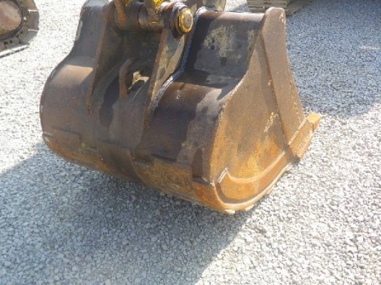 รถขุด Komatsu PC130-6K เครื่องยนต์ 4 สูบ นำเข้าเองจากอิตาลี สนใจโทร. 080-6565422 (หนิง)