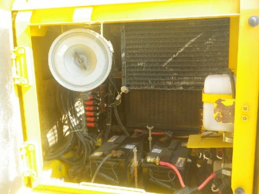 รถขุด Komatsu PC130-6K เครื่องยนต์ 4 สูบ นำเข้าเองจากอิตาลี สนใจโทร. 080-6565422 (หนิง)