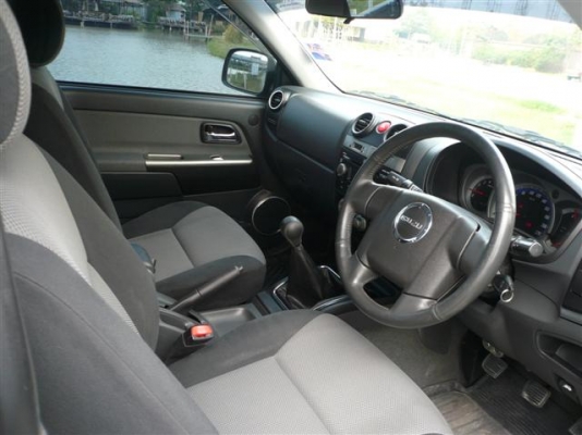 ขาย ISUZU D-MAX HI LANDER SPACE CAB (รุ่น Super Plsatinum) รถเดิม สภาพเยี่ยม