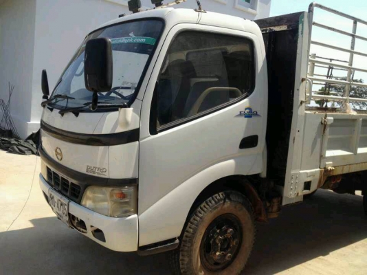 HINO DUTRO UR2 ปี47 เครื่อง 120 กะบะยาว 4.5 เมตร แอร์เย็น สีเดิม HINO DUTRO UR2 ปี47 เครื่อง 120 กะบะยาว 4.5 เมตร แอร์เย็น สีเดิม