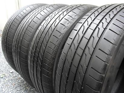 ขายยาง MICHELIN PRIMACY LC ปี12(1ชุด) 215-60-16 ราคา 3,400