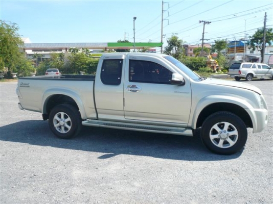ขาย ISUZU D-MAX HI LANDER SPACE CAB (รุ่น Gold Series) รถสวย สภาพดี