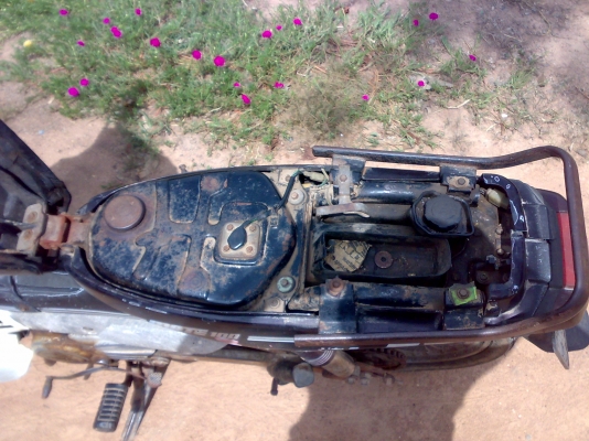 เมทนางพญา 100 ประหยัด สตาร์ทติด ขี่ได้ น้ำมันไหลคาบู NOBOOK ตามสภาพ