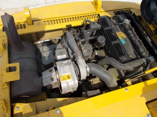 ขายรถแบคโฮ KOMATSU PC130-6 ระบบไฟฟ้าเต็ม ใบแทร็ค 70 ปี 2002 สภาพสวยมาก รถนอกนำเข้าเอง