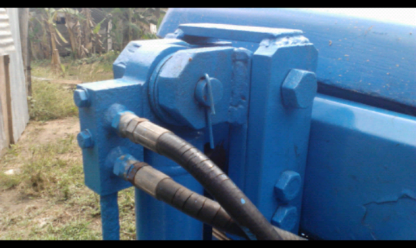 ขายรถไถ leyland รุ่น 272 สภาพพร้อมใช้งาน เครื่อง 71 แรงม้า พร้อมดันหน้าในราคา 109000 บาท