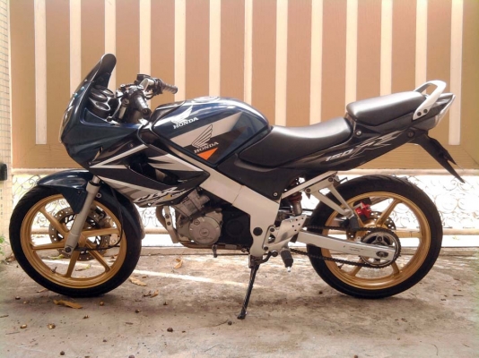 ขออนุญาติขาย HONDA CBR 150 แต่งสวยมาก สตา์ร์ทมือ โอนให้ฟรี
