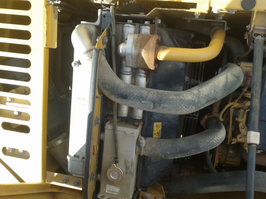 รถแบคโฮ CAT 312D สภาพสวย ใบแทรก 70 ซม สภาพสวยรถใช้งาน 10,000 ชม. นิด รถปี53 รถแบคโฮ CAT 312D สภาพสวย ใบแทรก 70 ซม สภาพสวยรถใช้งาน 10,000 ชม. นิด รถปี53