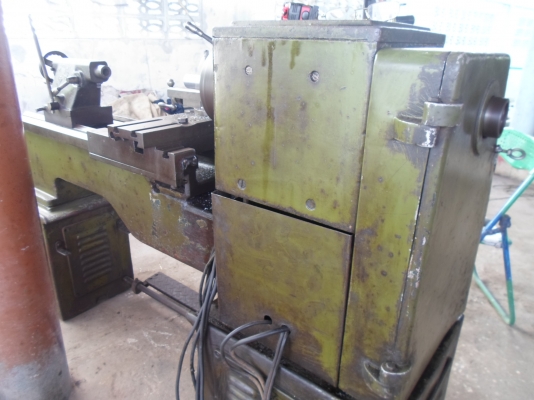 เครื่องกลึง  5 ฟุต 3 เพลา เกียร์บล็อก ยี่ห้อ ชิงฟง พร้อมใช้งานได้ทันที 69,000